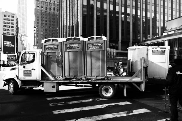 Best Construction site porta potty rental  in Tuscumbia, AL